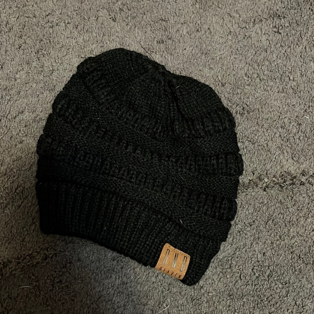 BNB Pony tail beanie